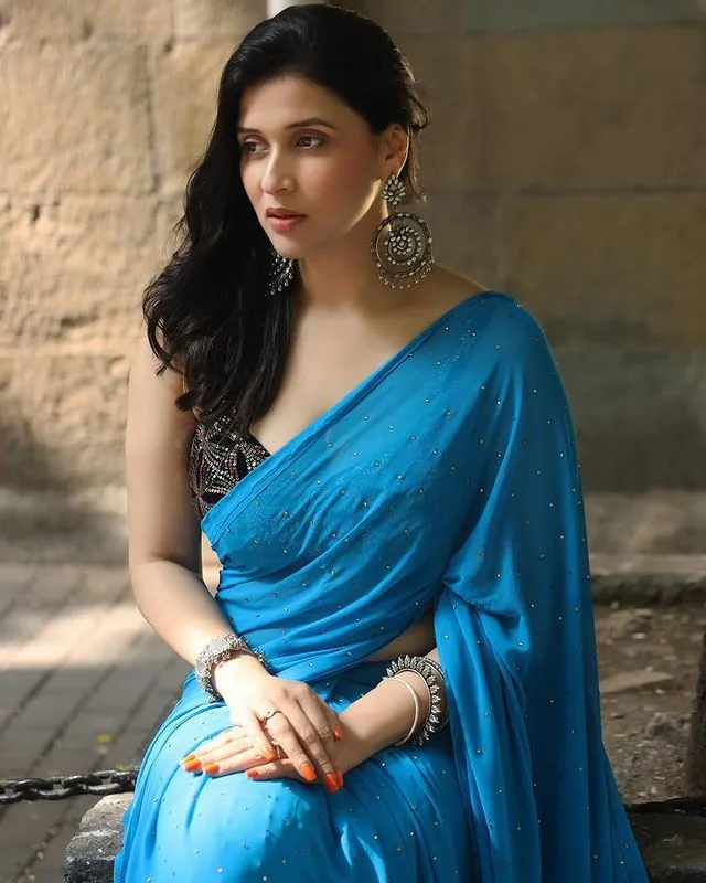 mannara chopra