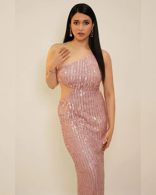 mannara chopra