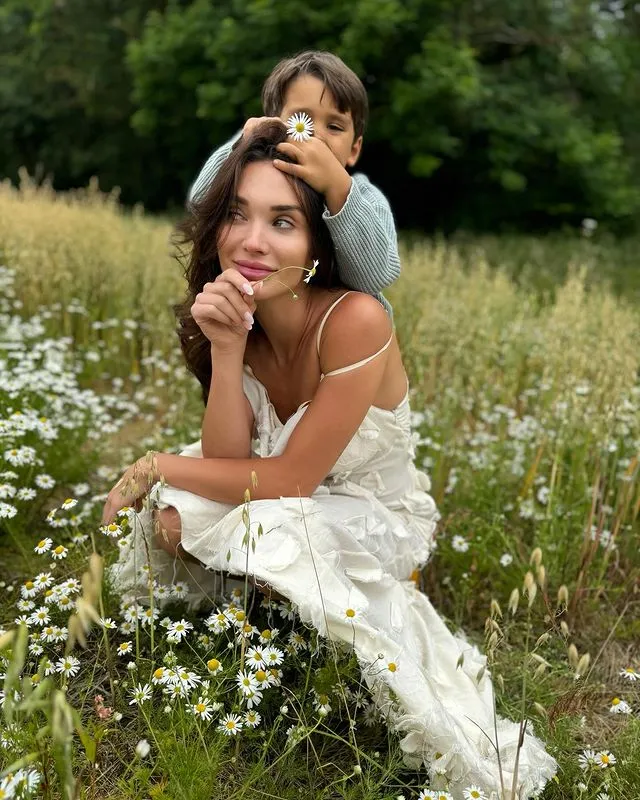 amy jackson lifestyle photos and marriage