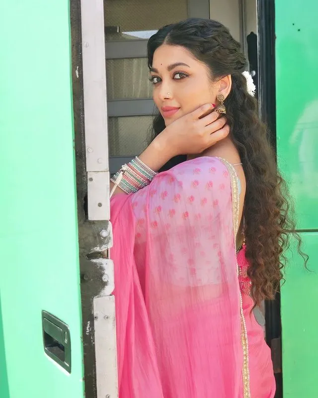 digangana suryavanshi lifestyle and photos