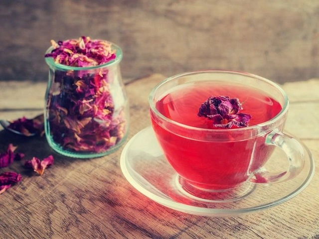 health benefits of drinking rose tea