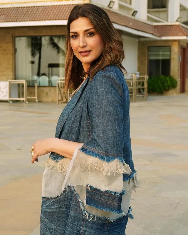 sonali bendre lifestyle movies and photos