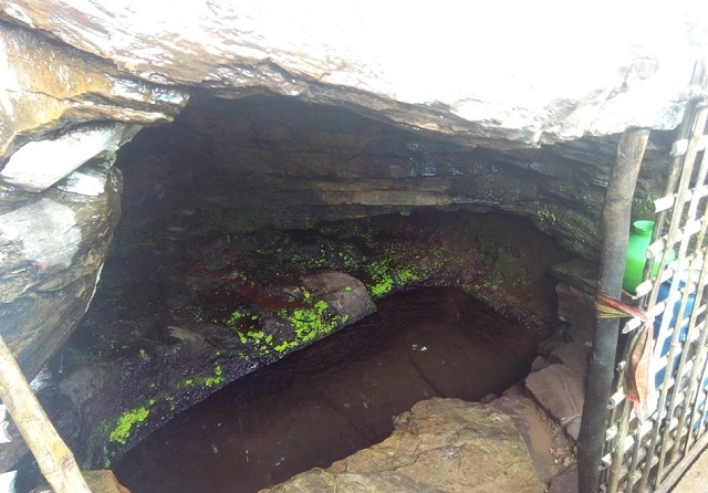 raktha kund near Jwala Narsimha Temple