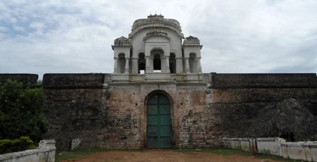 interesting facts about vijayanagaram fort