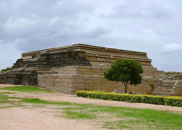 Mahanavami dibba hampi