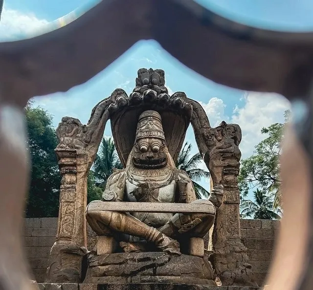 Narasimha statue hampi